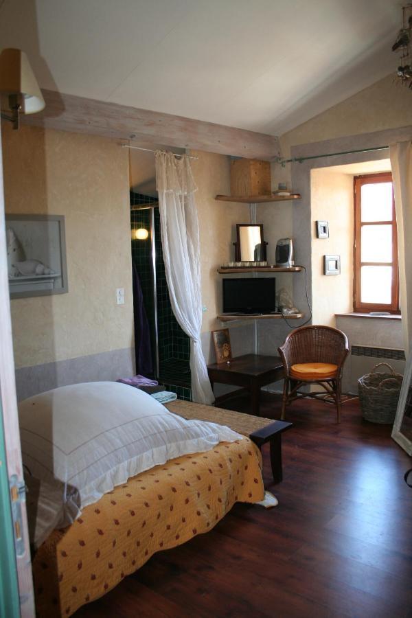 Chambre D'Hotes La Romarine Barnave Zewnętrze zdjęcie