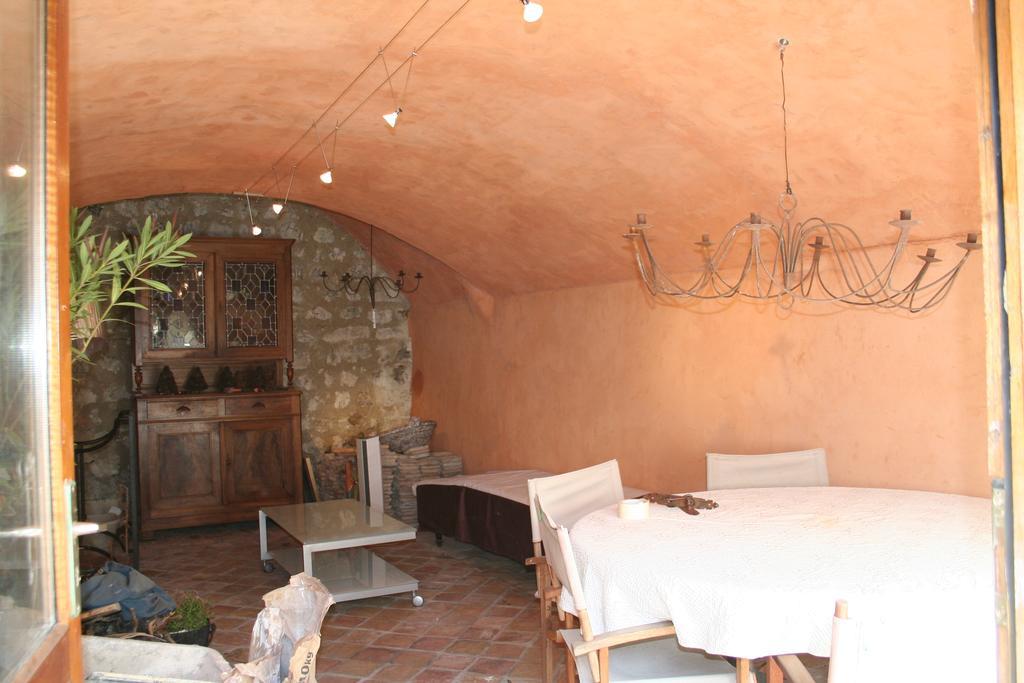 Chambre D'Hotes La Romarine Barnave Zewnętrze zdjęcie