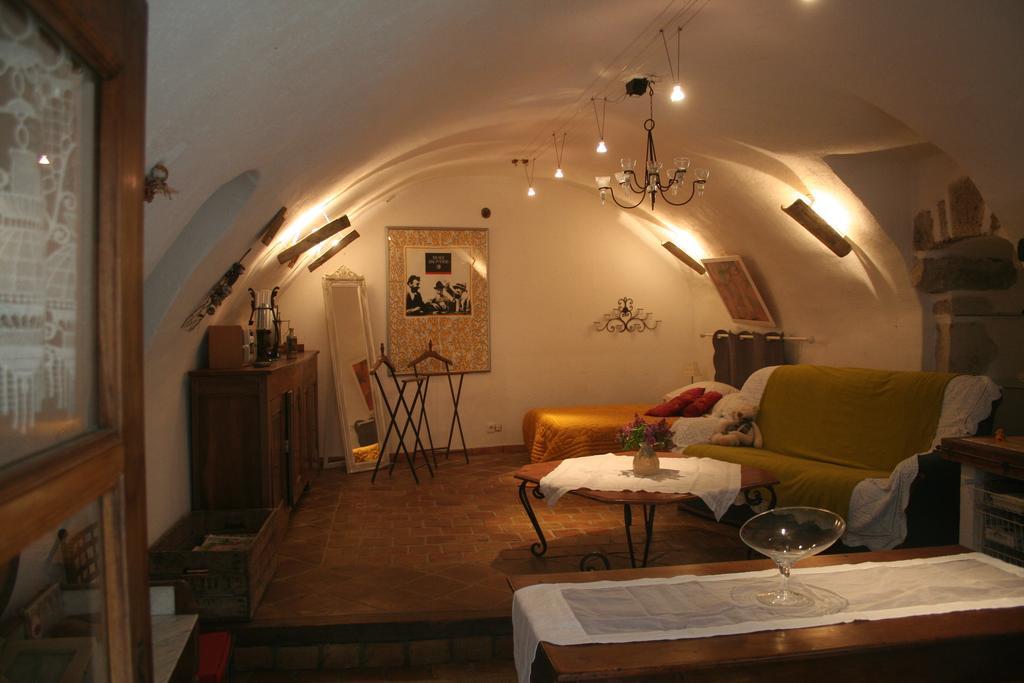 Chambre D'Hotes La Romarine Barnave Pokój zdjęcie